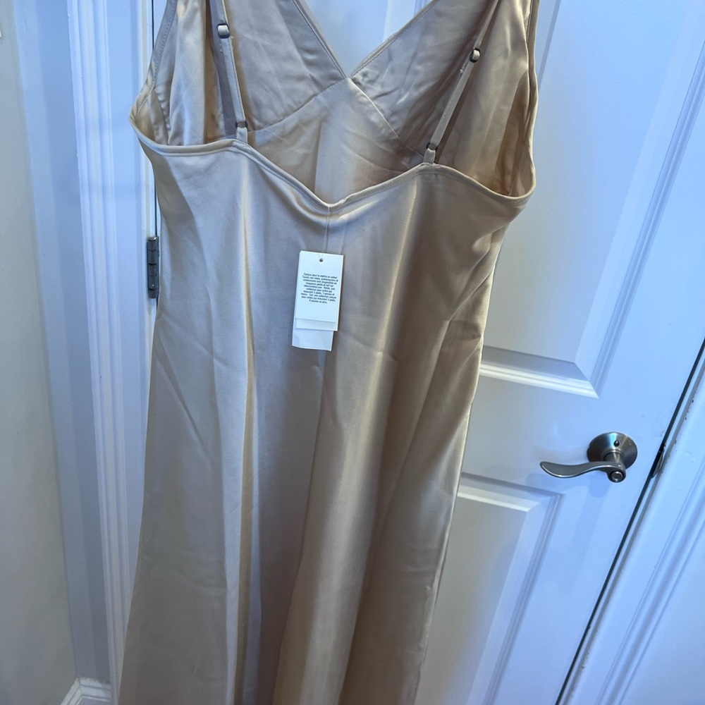 Elegant Satin Slip Dress - Picture 4 of 5